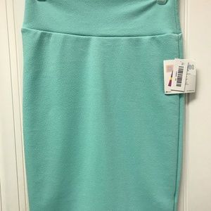 NWT Size XS Lularoe Cassie in solid aqua